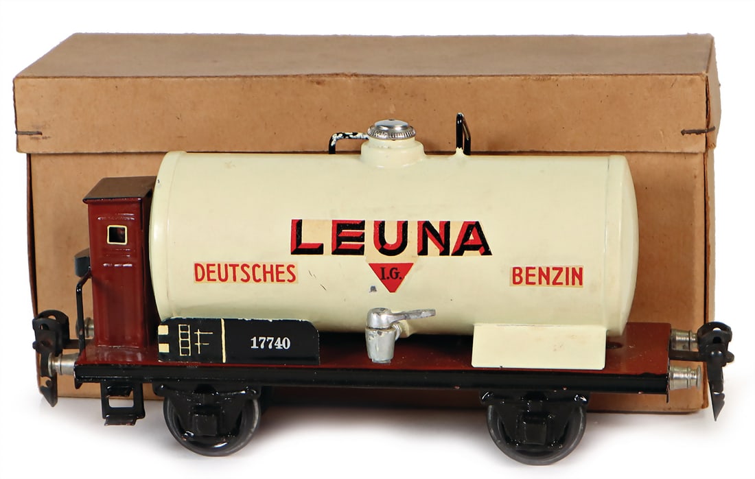 MÄRKLIN gauge 0, 1774, 2-axled tank-car with brakeman's cab, 20cm, LEUNA, good condition, in (1 of 2)