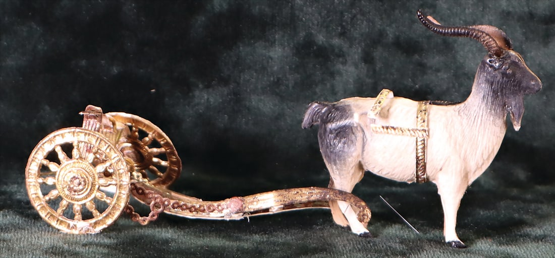 DRESDEN CARDBOARD billy goat with golden pendant, 1 wheel the inside was glued outside, pendant (1 of 2)