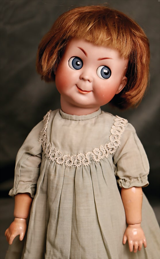 K&R, SIMON & HALBIG wonderful German Googly by Kämmer & Reinhardt, Mold 131 bisque (1 of 5)