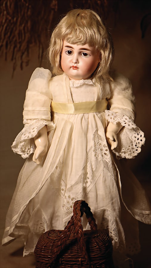 SIMON & HALBIG bisque porcelain socket head, around 1887, brown glass eyes, closed mouth, (1 of 7)