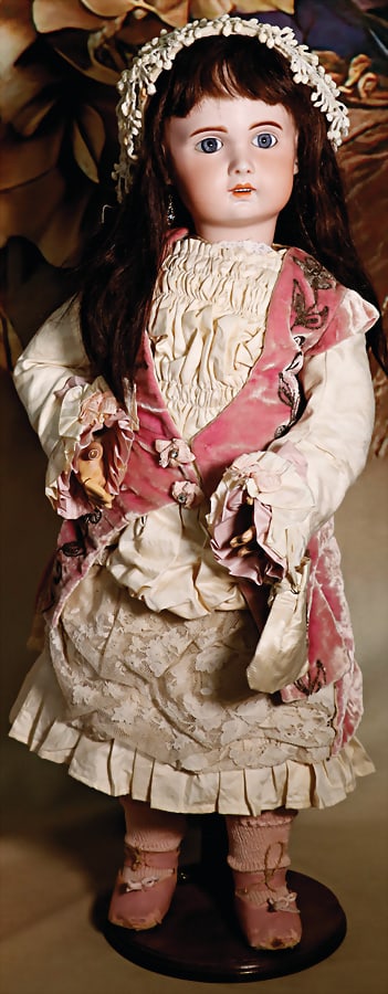 JUMEAU marked 1907, 63 cm, socket head, fixed inset blue Paperweight eyes, pierced ears, French (1 of 3)