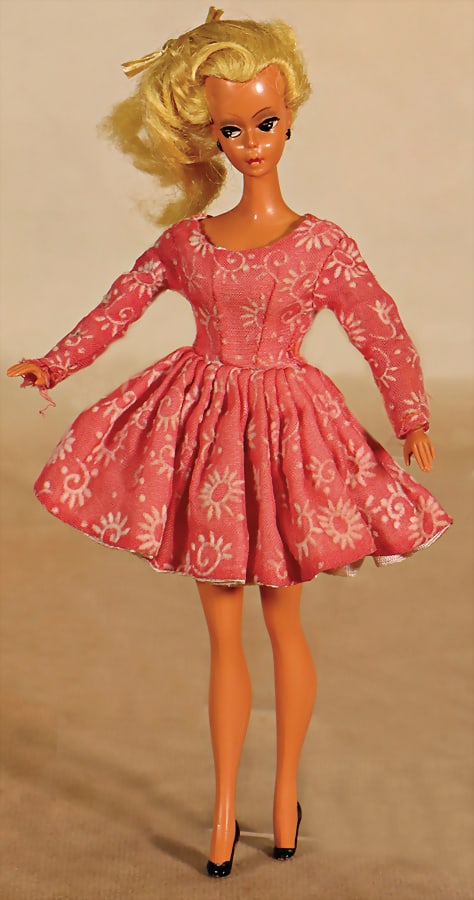 Bild Lili, small version, in used condition, color is wear down at the lips, hair in used condition, (1 of 2)