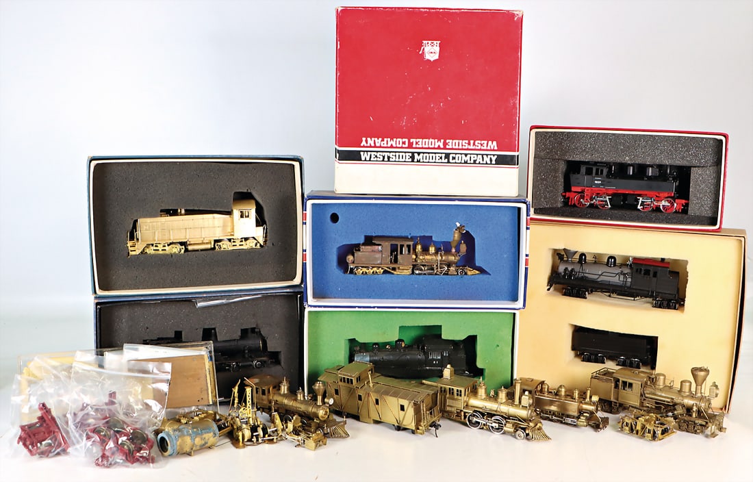 mixed lot partially handiwork models, sundry locomotives and accessories, replacement parts, mostly: mixed lot partially handiwork models, sundry locomotives and accessories, replacement parts, mostly H0, mostly in the box German Description Konv. teils Handarbeitsmodelle, div. Lokomotiven u. Zubeh&#