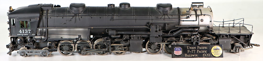 tow-tender-locomotive, tender-locomotive, Union Pacific P77, used condition, sheet metal, function: tow-tender-locomotive, tender-locomotive, Union Pacific P77, used condition, sheet metal, function wasn't tested, axles width 3 cm, length: 50 cm German Description Schlepptender-Lok, Tender-Lok, Unio
