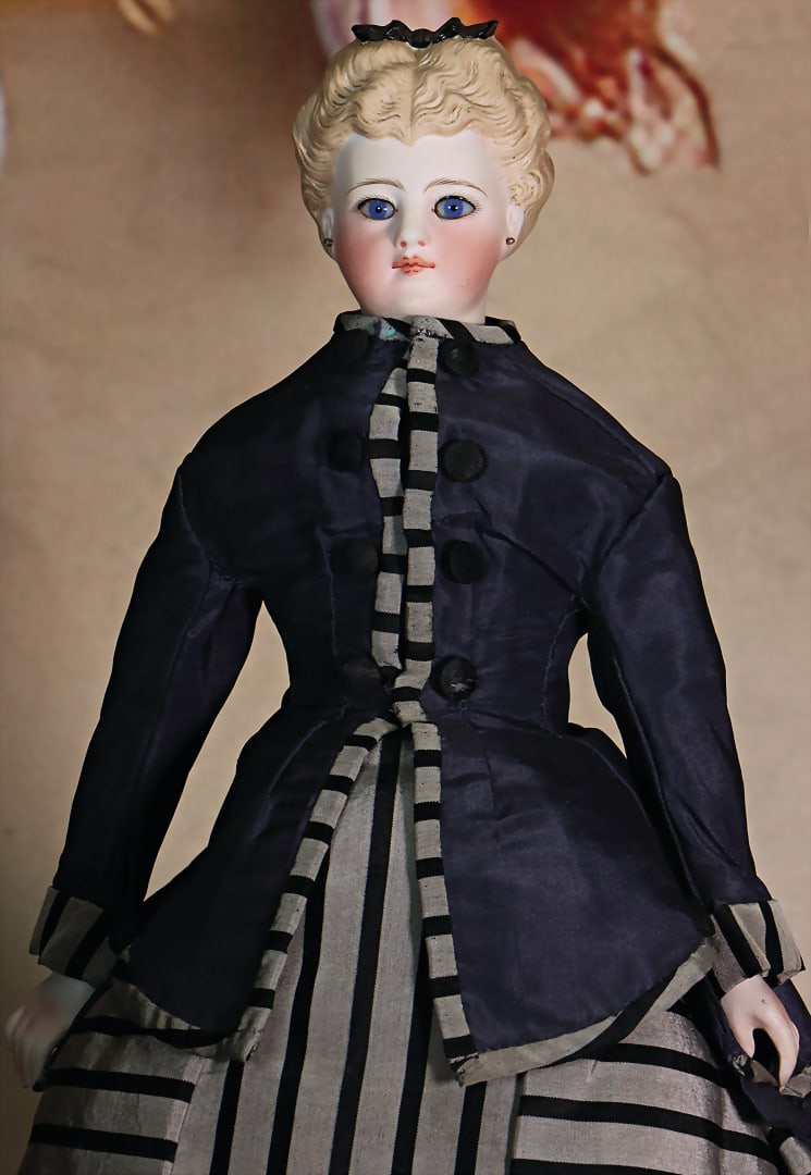 Exceptional Parian, bisque porcelain shoulder headed doll, 37 cm, finely modeled. Hair, with (1 of 4)