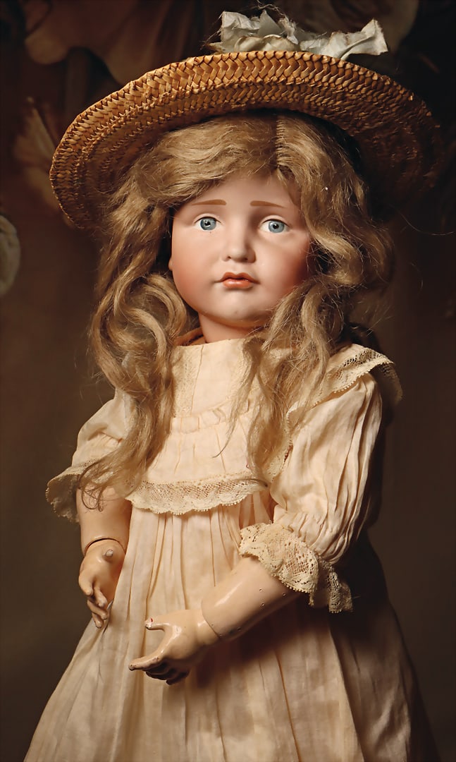 KÄMMER & REINHARDT Gretchen, German character doll, according to K&R 114 No. 43, blue painted: KÄMMER & REINHARDT Gretchen, German character doll, according to K&R 114 No. 43, blue painted eyes, fine curved, narrowed pout, nice, deep modeling under the eyelids and at the nasolabial fold, s