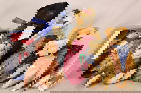 mixed lot of bears, different manufacturers, HERMANN, TONI BURGHART, mint, in original box, MIRO: mixed lot of bears, different manufacturers, HERMANN, TONI BURGHART, mint, in original box, MIRO bear, MARTIN, bear, black, SIGIKID, United Europe bear, 1993, Billy Haida, pink bear, 1 monkey,