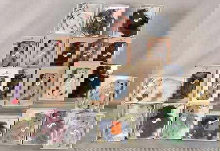 STEIFF mixed lot, 23 pieces, newer production, Club Jahresgeschenke, bears, complete, new in: STEIFF mixed lot, 23 pieces, newer production, Club Jahresgeschenke, bears, complete, new in original box German Description STEIFF Konv., 23 Teile, neuere Produktion, Club Jahresgeschenke,