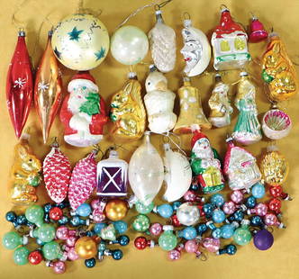 mixed lot of Christmas tree decorations, many small baubles, glass, d: 1-3 cm, plus moon, squirrel,: mixed lot of Christmas tree decorations, many small baubles, glass, d: 1-3 cm, plus moon, squirrel, chick, Santa Claus, "Toy Museum Graz" German Description Konv. Christbaumschmuck, viele kleine Kugel