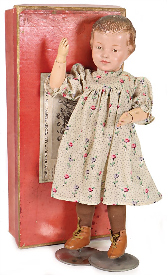 SCHOENHUT other manufacturer's model from the STEIFF archive, full head, swivel head, brown intaglio: SCHOENHUT other manufacturer's model from the STEIFF archive, full head, swivel head, brown intaglio eyes, closed mouth, girl, with pageboy cut, jointed body, original clothes, in original box, with m