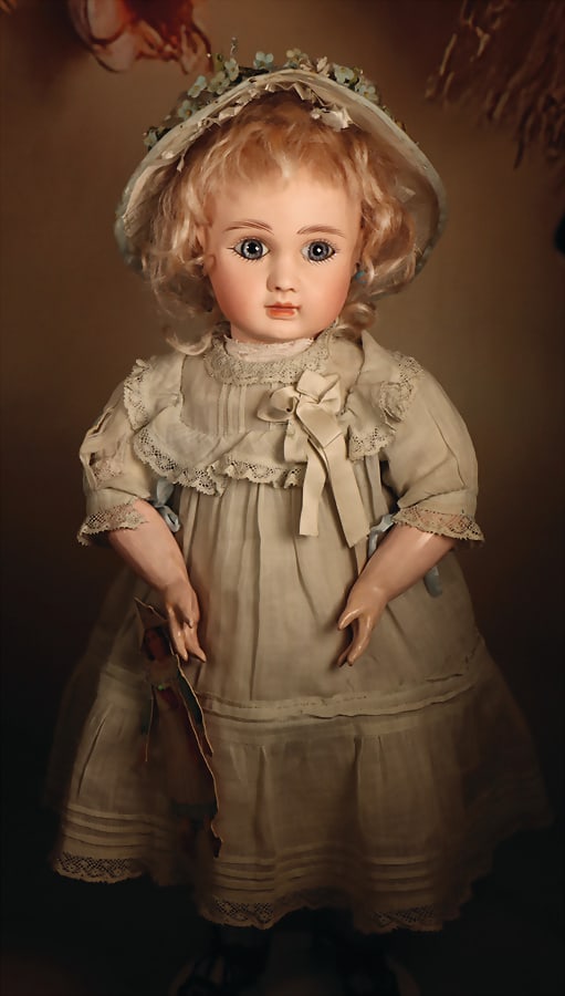 JULES STEINER Beautiful French Bébé by Steiner, figure A bisque porcelain movable head,: JULES STEINER Beautiful French Bébé by Steiner, figure A bisque porcelain movable head, blue-grey fixed paperweight eyes, closed mouth, coral red lip painting, pierced earlobes, original joi