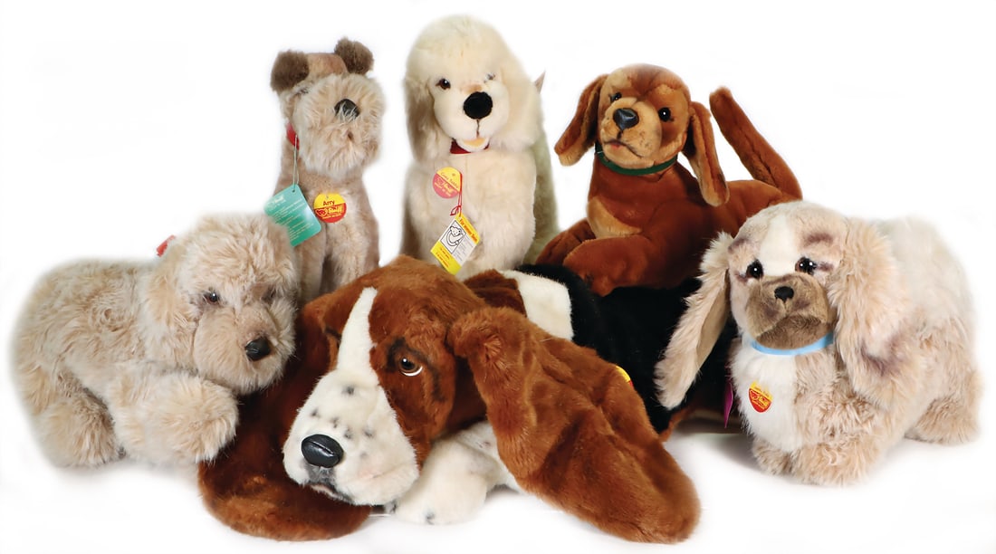 STEIFF Conv. post-war, dogs, COSY BASSET, with shield, item no. 5463/ 50, archive pendant: 1984,: STEIFF Conv. post-war, dogs, COSY BASSET, with shield, item no. 5463/ 50, archive pendant: 1984, COSY TOBBY, with shield, pendant with seal, inscription: Hand sample, item no. 5445/ 28, 1984, COSY WAL