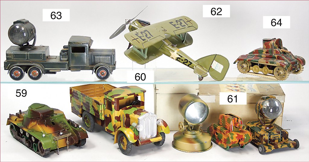 LINEOL Tank, Blech, Mimikri, 19,5 cm, Uhrwerk defekt, k: LINEOL Tank, Blech, Mimikri, 19,5 cm, Uhrwerk defekt, kleine Roststelle an der Bodenplatte, sonst bis auf fehlende Kleinteile guter Zust. LINEOL, tank, tin, mimicry, 19.5 cm, clock mechanism is faulty