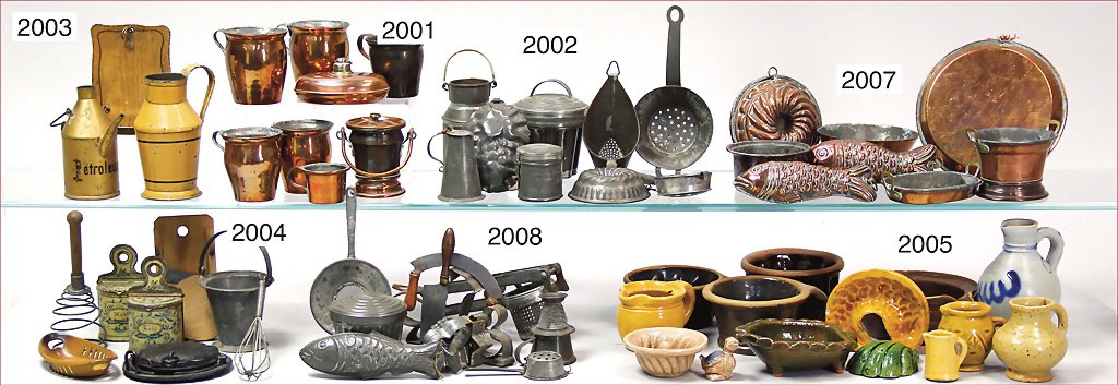 mixed lot of doll kitchen parts, ceramic, early, fish f: mixed lot of doll kitchen parts, ceramic, early, fish form, 7 cm, milk churns, cake pans, 1 cake pan without handle, otherwise good condition German Description Konv. Puppenküchenteile, Keramik, frü