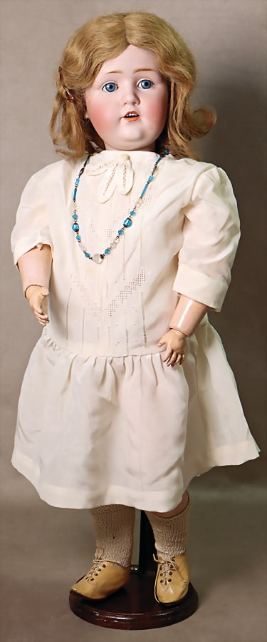 JDK KÄSTNER 249, size 13, porcelain head doll, 60cm, crank head, blue sleeping eyes, open: JDK KÄSTNER 249, size 13, porcelain head doll, 60cm, crank head, blue sleeping eyes, open mouth, teeth on top, jointed body, old real hair wig, old shoes and stockings German Description JDK KEST