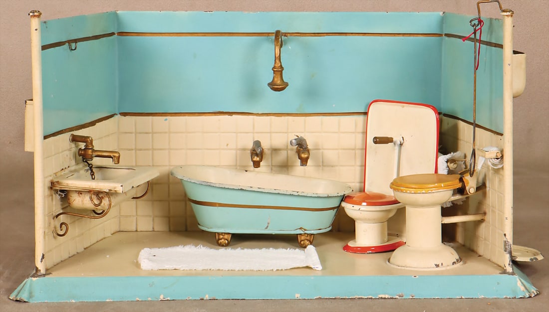 Bathroom, sheet metal, 37 cm wide, 18 cm high, 18 cm deep, German, pre-war, good condition. German: Bathroom, sheet metal, 37 cm wide, 18 cm high, 18 cm deep, German, pre-war, good condition. German Description Badezimmer, Blech, 37 cm breit,18 cm hoch, 18 cm tief, deutsch, Vorkrieg, guter Zust.