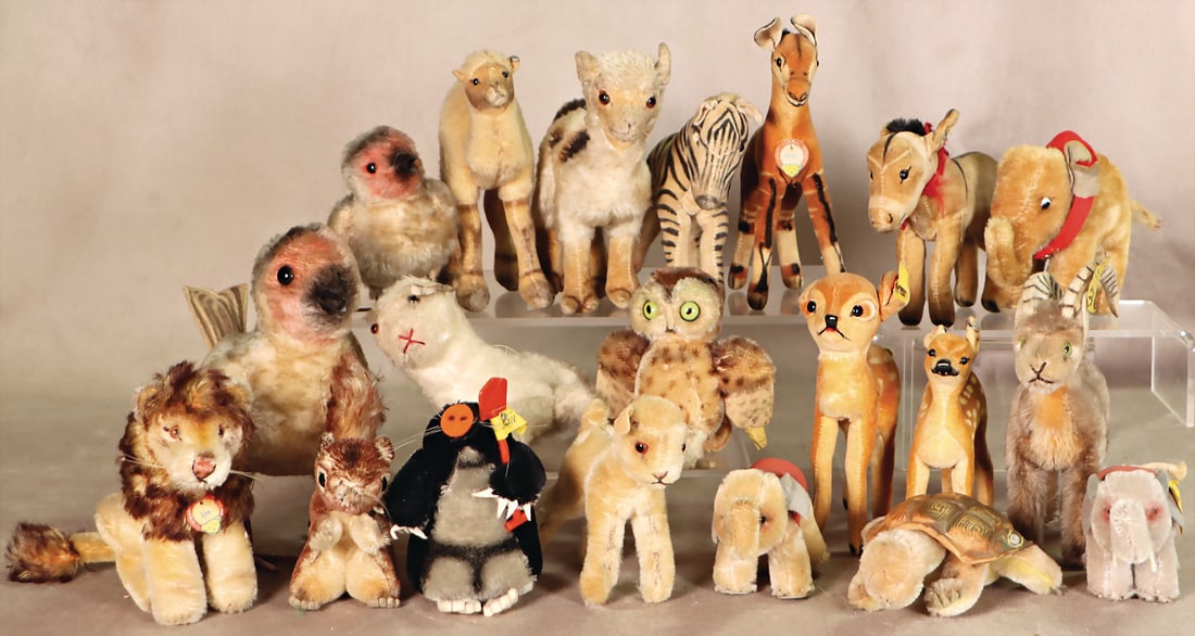STEIFF mixed lot post-war, 20 pieces, wild animals, partly with button or sign, used-good, small and: STEIFF mixed lot post-war, 20 pieces, wild animals, partly with button or sign, used-good, small and middle sizes, "Spielzeugmuseum Graz" German Description STEIFF Konv. Nachkrieg, 20 Teile, Wildtiere