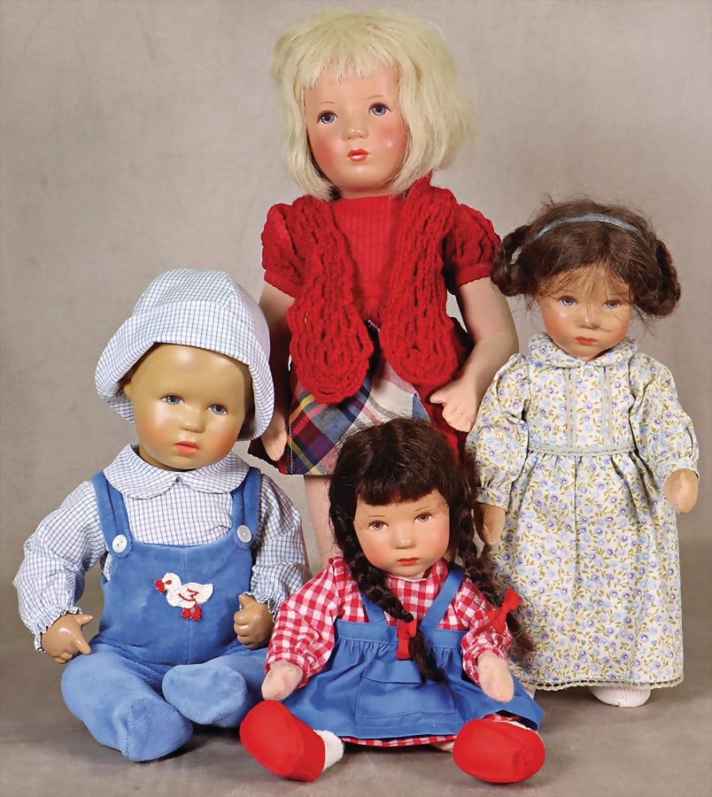 KÄTHE KRUSE mixed lot, 2x Thumbelina, '60s, of which 1 doll with production-related filling: KÄTHE KRUSE mixed lot, 2x Thumbelina, '60s, of which 1 doll with production-related filling loss, KÄTHE KRUSE girl, post-war, 36 cm, KÄTHE KRUSE baby, plastic, rubbers loose, good condi