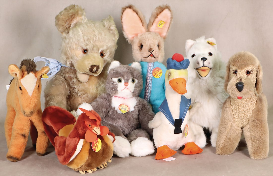 STEIFF mixed lot, post-war, large Zotty, 60's, 52 cm, used, without button and shield, duck,: STEIFF mixed lot, post-war, large Zotty, 60's, 52 cm, used, without button and shield, duck, complete, no. on flag 4907/25, rabbit, complete, silver button, no. 7630/35, with shield, some animals newe