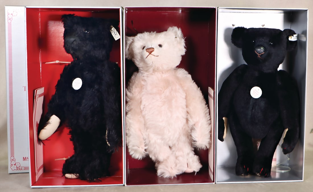 STEIFF mixed lot, replica, Teddy Rose, 1925, limited edition, Black Bear, 1907, replica 1988, Teddy (1 of 1)