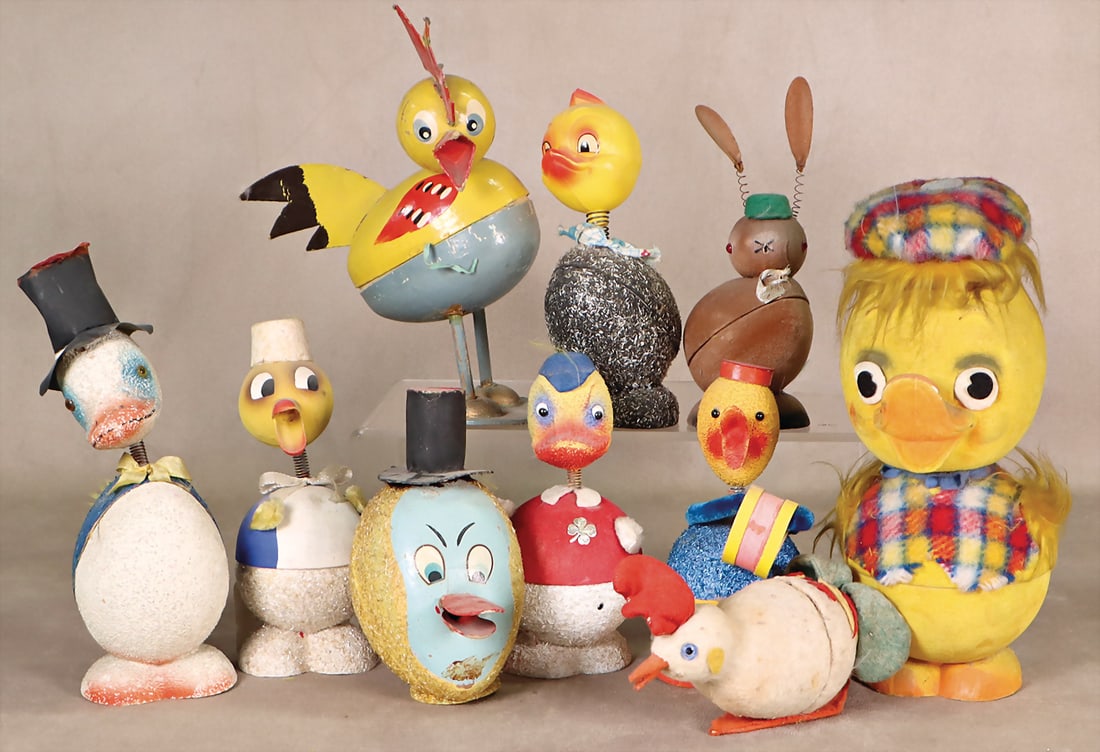 Candy container, post-war, mostly papier-mâché, 15.5-24 cm German Description: Candy container, post-war, mostly papier-mâché, 15.5-24 cm German Description Candy-Container, Nachkrieg, meist Papiermaché, 15,5-24 cm