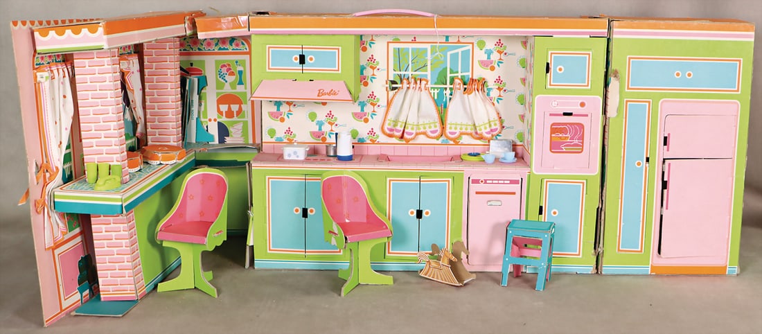 MATTEL Barbie, kitchen dinette, original cardboard box, not marked for completeness, probably: MATTEL Barbie, kitchen dinette, original cardboard box, not marked for completeness, probably largely complete. German Description MATTEL Barbie, Kitchen-Dinette, Orig.-Kart., auf Vollständigkeit