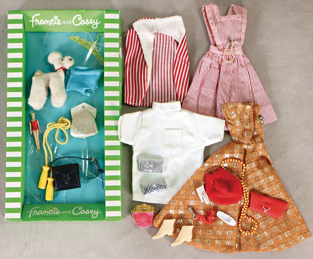 MATTEL Barbie, outfits and accessories, shoes, bags, hat, necklaces, dress, small parts German: MATTEL Barbie, outfits and accessories, shoes, bags, hat, necklaces, dress, small parts German Description MATTEL Barbie, Outfitteile u. Zubehör, Schuhe, Taschen, Hut, Ketten, Kleid, Kleinteile