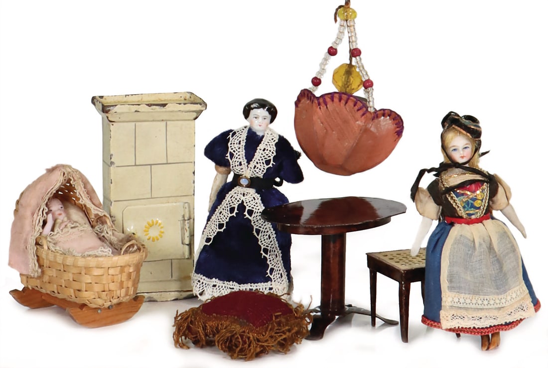 dollhouse decoration parts, lady, 10 cm, porcelain shoulder headed doll, wig, fabric body, porcelain (1 of 1)