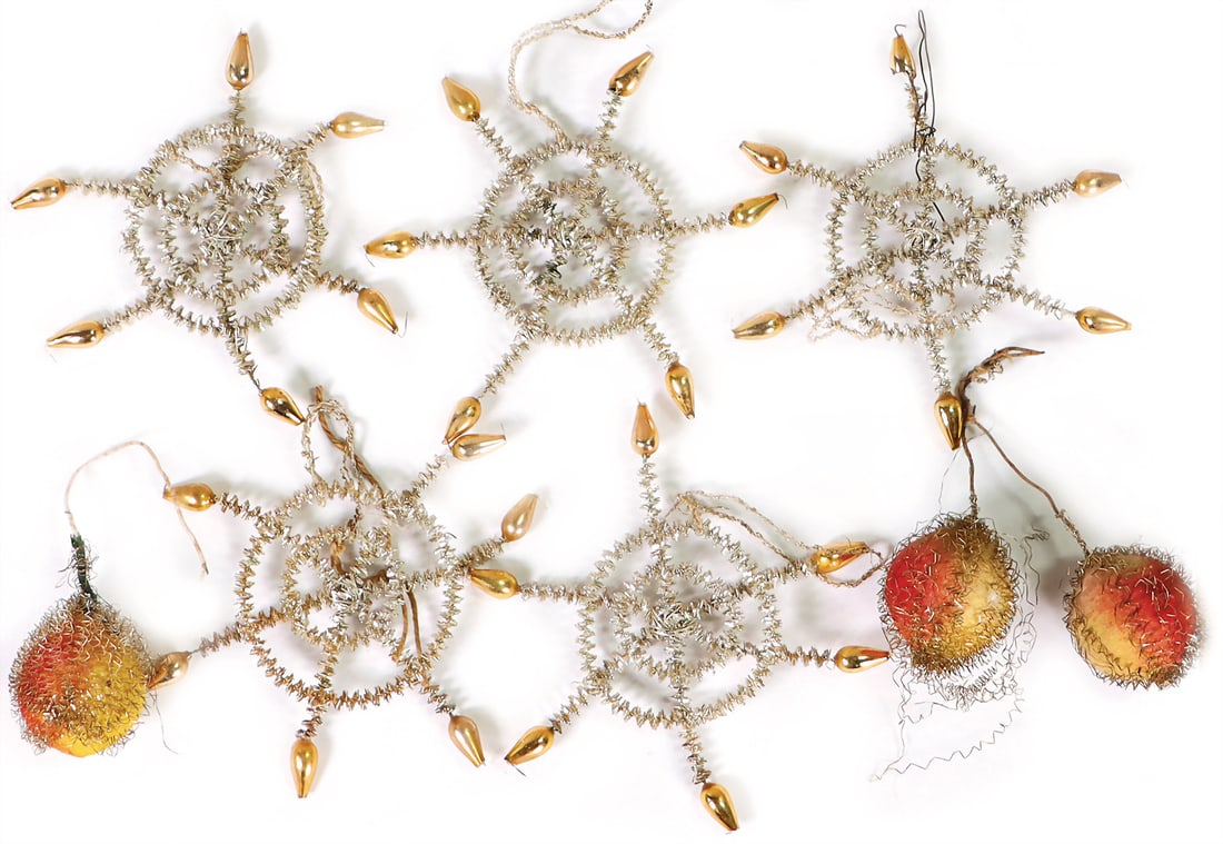Christmas tree decorations, stars, fruit, wire, glass, absorbent cotton, leonine wires German (1 of 1)
