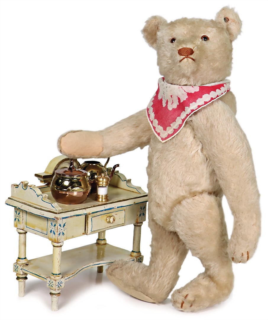 STEIFF white Steiff bear, c. 1935, small Steiff button, long stretched f, glass eyes, light-colored (1 of 4)