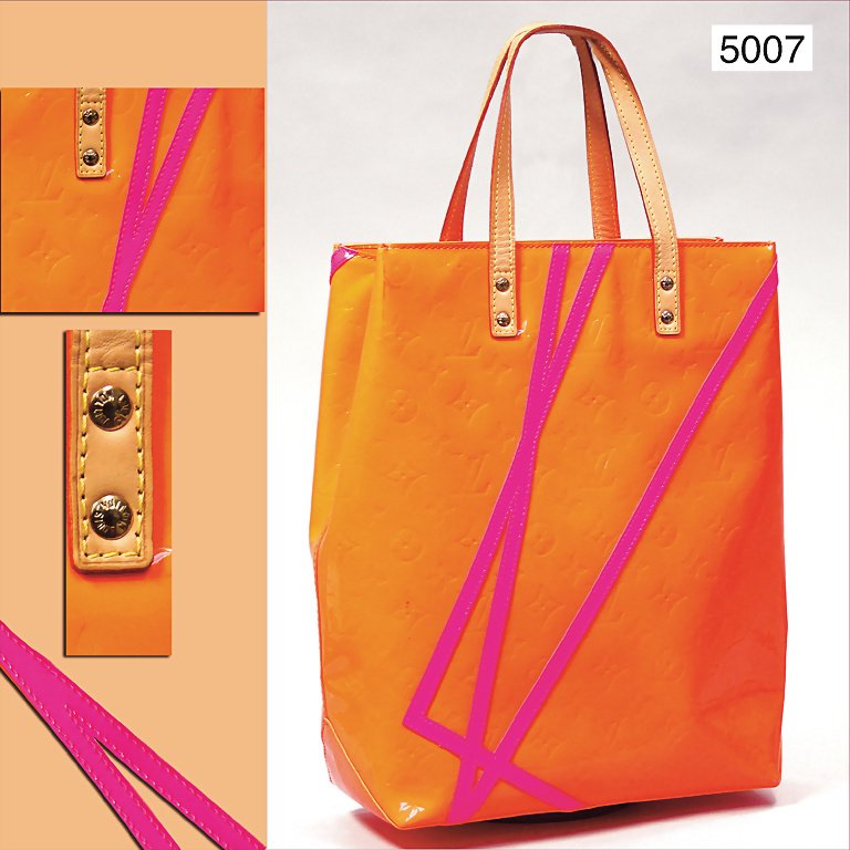 LOUIS VUITTON Special Edition Louis Cooperation Robert: LOUIS VUITTON Special Edition Louis Cooperation Robert Wilson, pink, Vernis neon-colored, 33 cm tall, 26 cm wide, minimally traces of usage, orange/pink/neon-colored details, Canvas-stamping, 2 natura