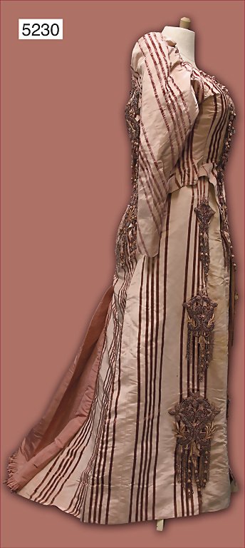 wonderfull Biedermeier ladies' dress (ball dress), pale: wonderfull Biedermeier ladies' dress (ball dress), pale pink silk, mutton sleeves with row of buttons, strengthened rods for the waist, wonderfull bead ornament in the middle, on the back with a row o