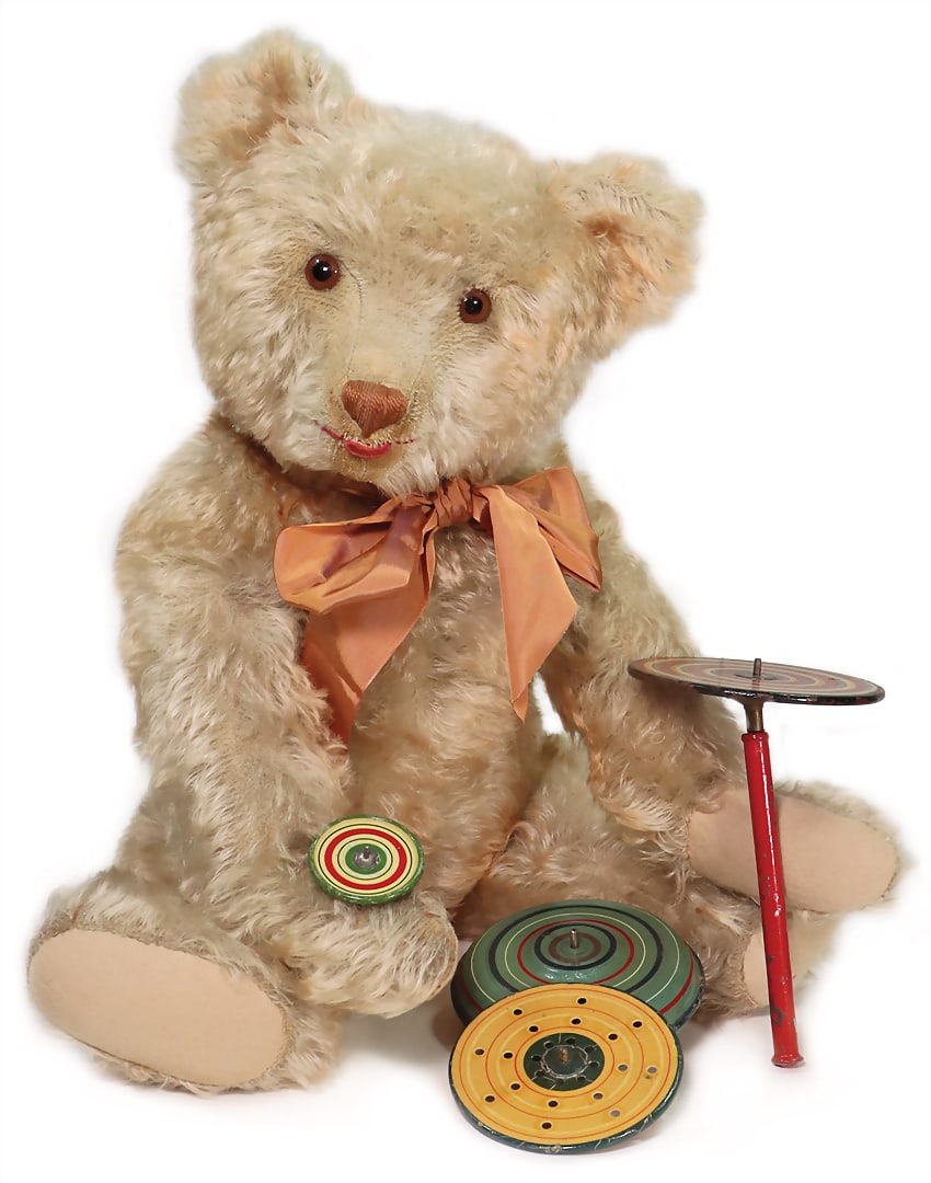EDUARD CRÄMER Impressive bear, originally light brown with pointed features, ca. 1935, large (1 of 3)