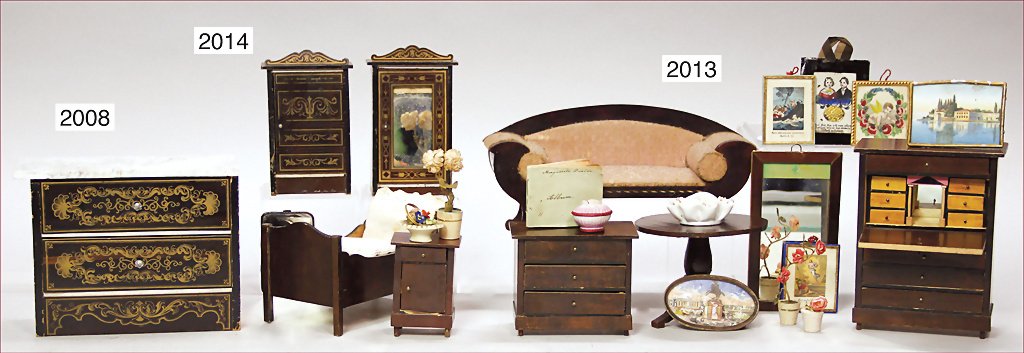 BIEDERMEIER, mixed lot of bedroom furnishings, 1: BIEDERMEIER, mixed lot of bedroom furnishings, 1 wardrobe, 12 cm tall, 7 cm wide, 1 bed, 13.5 cm long, 7 cm wide, 9 cm tall, with 1 small beside locker, 7 cm tall, 1 drawer, 1 door, 1 wardrobe, 7 cm w