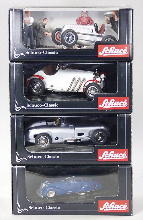 SCHUCO Konv. 4-tlg., Wendeauto, Limousine 01055, Studio: SCHUCO Konv. 4-tlg., Wendeauto, Limousine 01055, Studio V, Mercedes Benz SSKL 06003, Studio VII, W 196, Monoposto 06040, Modell Mercedes Studio mit Boxenmannschaft, alles neuwertig, Orig.-Kart.