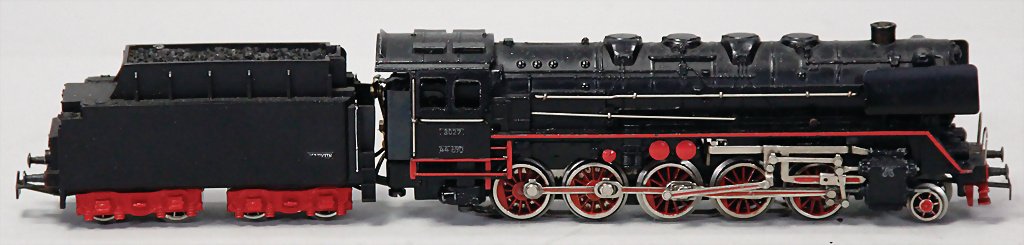 MÄRKLIN H0, 3027, Güterzuglok, Baureihe 44, Guss,: MÄRKLIN H0, 3027, Güterzuglok, Baureihe 44, Guss, leicht bespielt, gut
