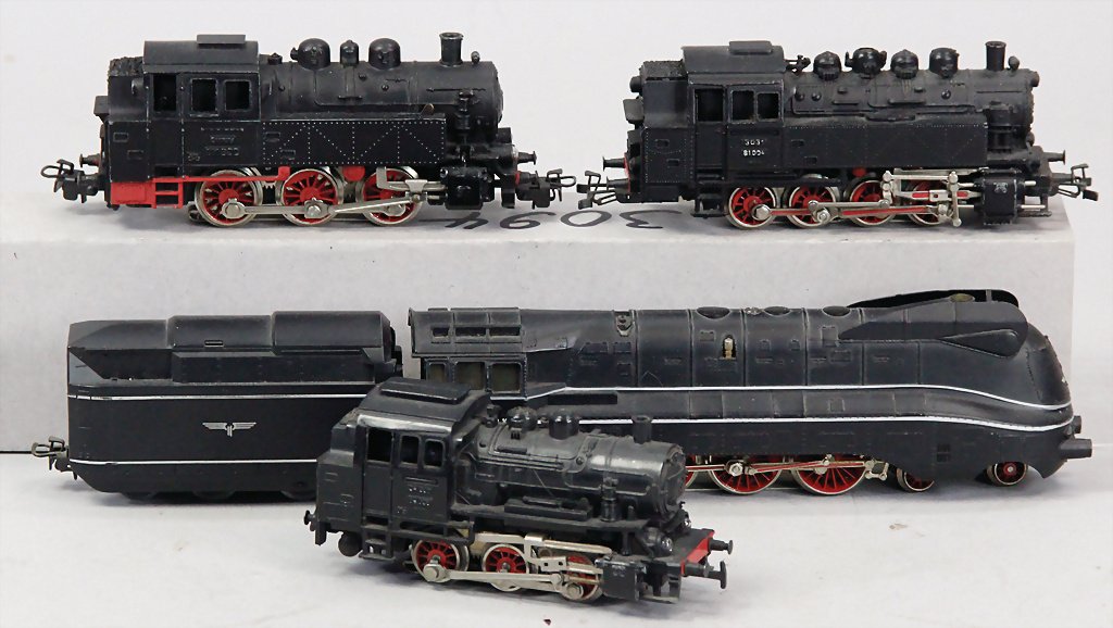 MÄRKLIN H0, Konv. 4-tlg., CM 800, 3031, CM 800, 3094,: MÄRKLIN H0, Konv. 4-tlg., CM 800, 3031, CM 800, 3094, Stromlinienlok, guter Zust.