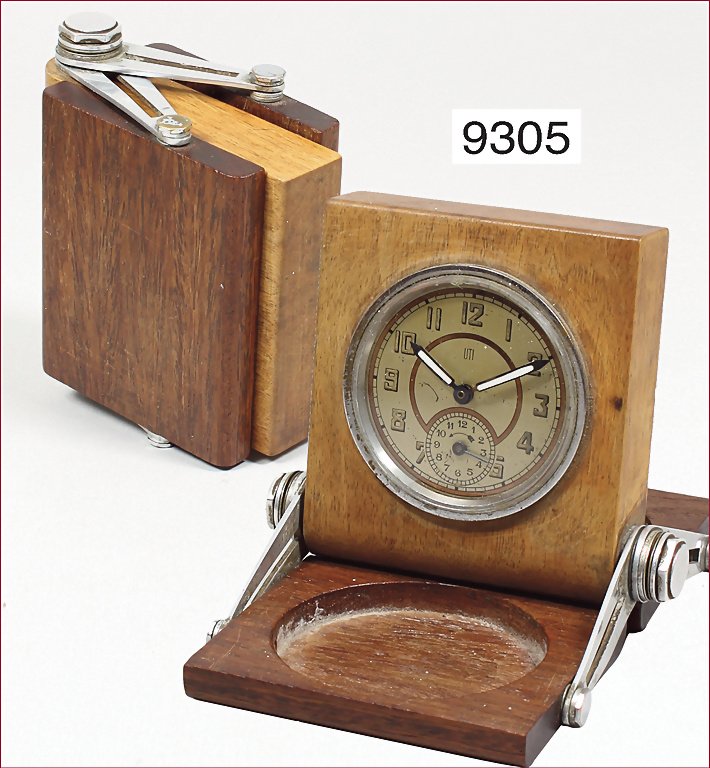 Tischwecker, ART-DECO, Frankreich: sign. UTI FRANCE: Tischwecker, ART-DECO, Frankreich: sign. UTI FRANCE MADE PARIS, ungewöhnlicher Reisewecker aus zweifarbigem Holz und Metall, arab. Zahlen, Weckzeit auf 6 Uhr, beidseitig mit Deckel zu verschließen,