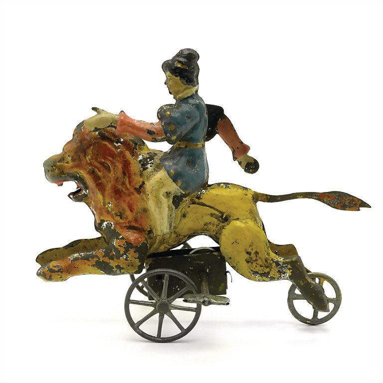 Günthermann, Siegfried, lion rider, not marked,: Günthermann, Siegfried, lion rider, not marked, Germany, Nuremberg, around 1905, measurements: 130 x 155 x 75 mm, with strong traces of usage and with loss of color, intact German Description Günthe