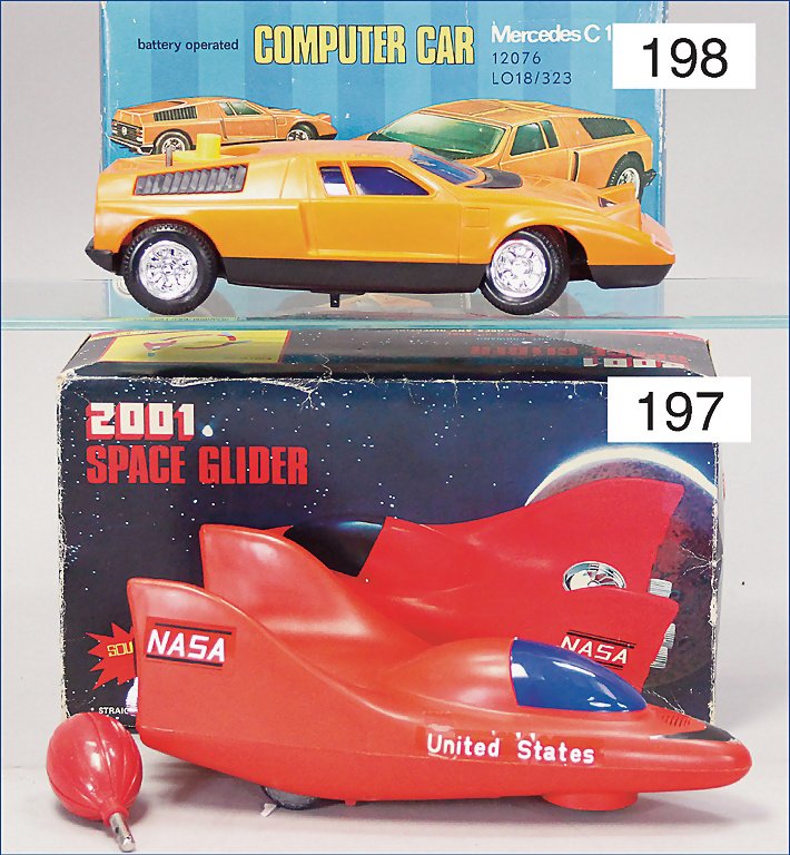 Space Glider, plastic, 28 cm, used, good, in original: Space Glider, plastic, 28 cm, used, good, in original box, battery-operated, technical not checked German Description Space Glider, Kunststoff, 28 cm, bespielt, gut, im Orig.-Kart., Batterieantrieb, t