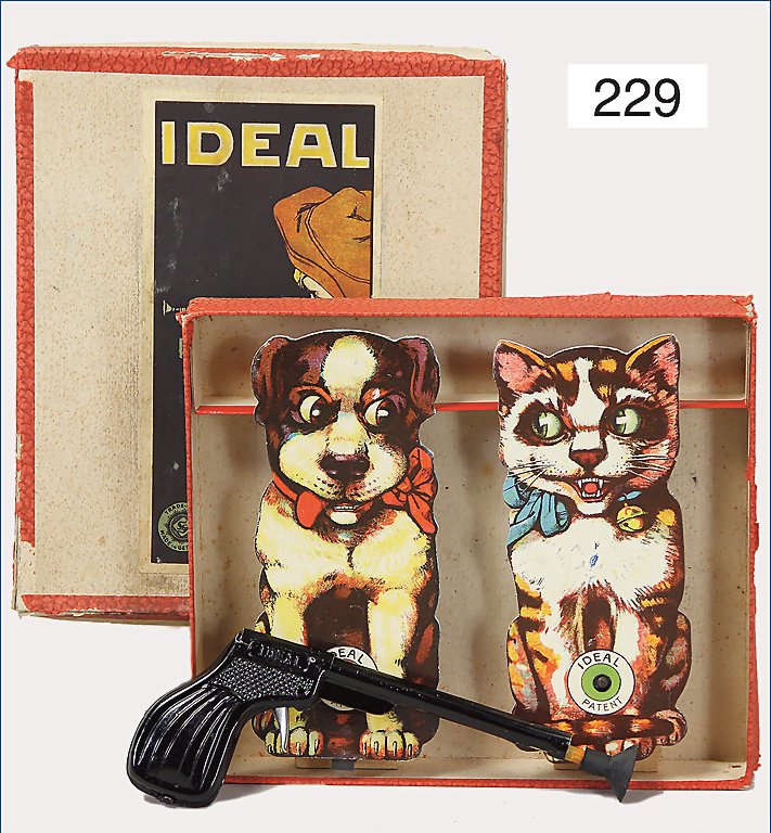 IDEAL shooting game, '30s, with 2 cardboard figures,: IDEAL shooting game, '30s, with 2 cardboard figures, very good condition, in original box German Description IDEAL Schießspiel, 30er Jahre, mit 2 Pappefiguren, sehr guter Zust., im Orig.-Kart.