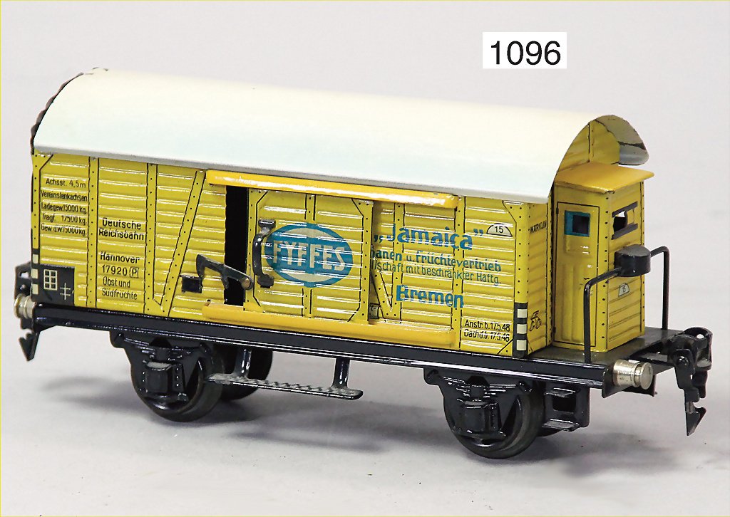 MÄRKLIN track 0, 1792, banana car, 2-axled, with: MÄRKLIN track 0, 1792, banana car, 2-axled, with brakeman's cab, 18.5 cm, small tender spots at roof, otherwise good condition German Description MÄRKLIN Spur 0, 1792, Bananenwagen, 2-achsig, mit Br