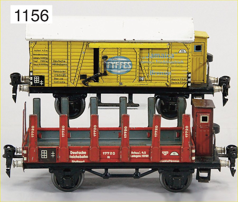 MÄRKLIN track 0, mixed lot of 2 pieces freight waggon,: MÄRKLIN track 0, mixed lot of 2 pieces freight waggon, 2-axled, 18.5 cm, stake wagons, with brakeman's cab, Jamaica refrigerator lorry, with brakeman's cab, used German Description MÄRKLIN Spur 0, K