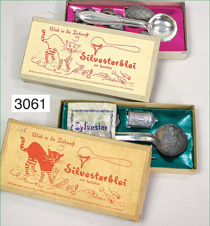 mixed lot 2 x New Year's lead, with aphorisms, taking a: mixed lot 2 x New Year's lead, with aphorisms, taking a look into future, the figures will be dissolved, melted in spoon and dropped into water, the resulting figures were interpreted German Descripti