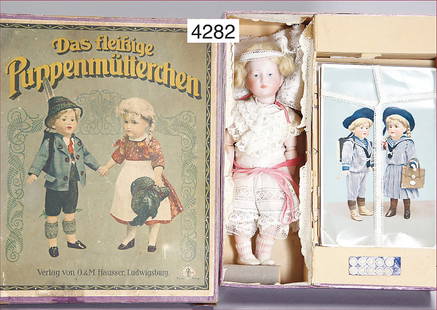 Das fleißige Puppenmütterchen, publishing house of O. &: Das fleißige Puppenmütterchen, publishing house of O. & M. Hausser, Ludwigsburg, in original box, cover is a little bit worn, for good measure it was glued, K&R biscuit porcelain socket head, 101, b