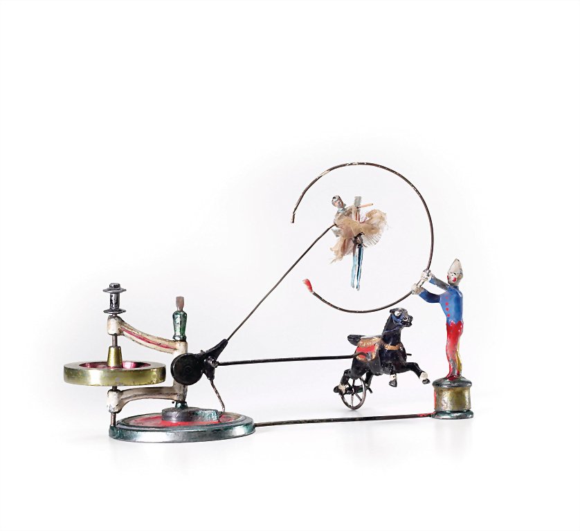 Heyde, Georg acrobat, marked "DEPONIRT 1021", lead: Heyde, Georg acrobat, marked "DEPONIRT 1021", lead casting, around 1890, 110 x 180 mm, good, functioning condition, used German Description Heyde, Georg Zirkusakrobatin, gem. "DEPONIRT 1021", Bleiguss