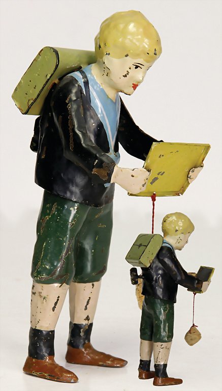 BING pupil, handpainted sheet metal, clock mechanism is: BING pupil, handpainted sheet metal, clock mechanism is intact (stucks a little bit), the scratches on the paintwork, are caused of old age very decorative German Description BING Schüler, Blech hand