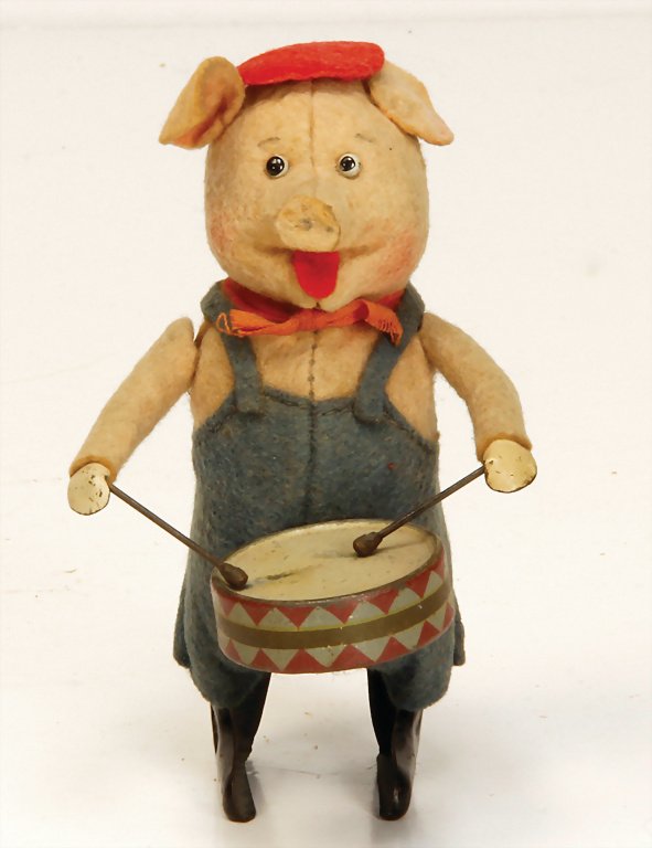 SCHUCO dancer, pig with cylinder, 11.5 cm, original: SCHUCO dancer, pig with cylinder, 11.5 cm, original felt clothes, good condition, clock mechanism is intact German Description SCHUCO Tanzfigur, Schwein mit Trommel, 11,5 cm, Orig.-Filzkleidung, guter