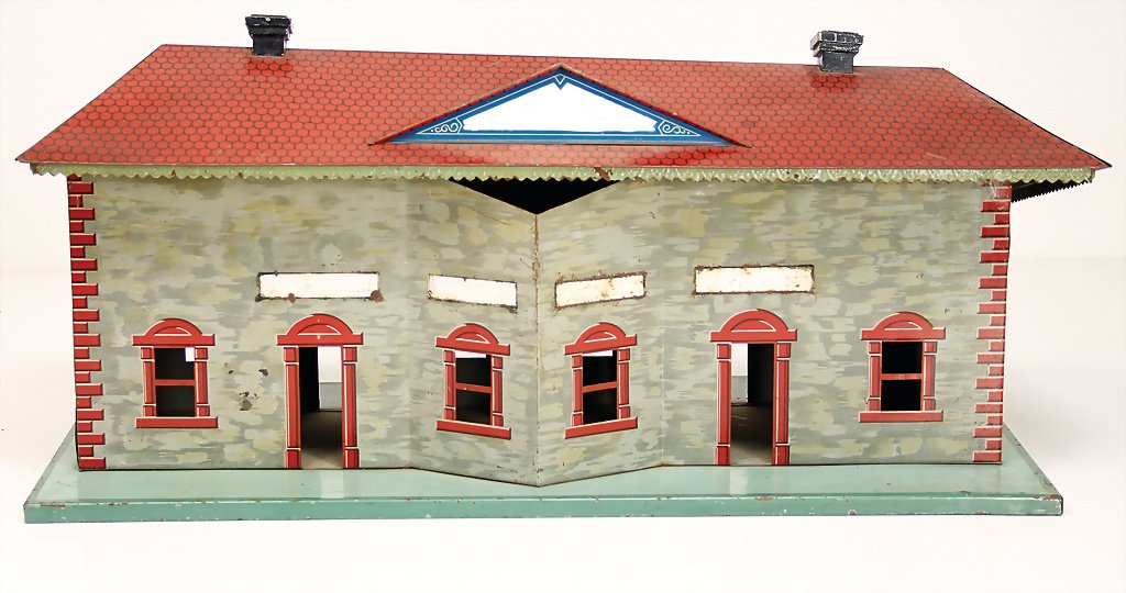 BING station, lithographed sheet metal, surface area: BING station, lithographed sheet metal, surface area 49.5 x 22.5 cm, inscriptions of the signs were over painted, used, good condition German Description BING Bahnhof, Blech lithogr., Grundplatte 49,5