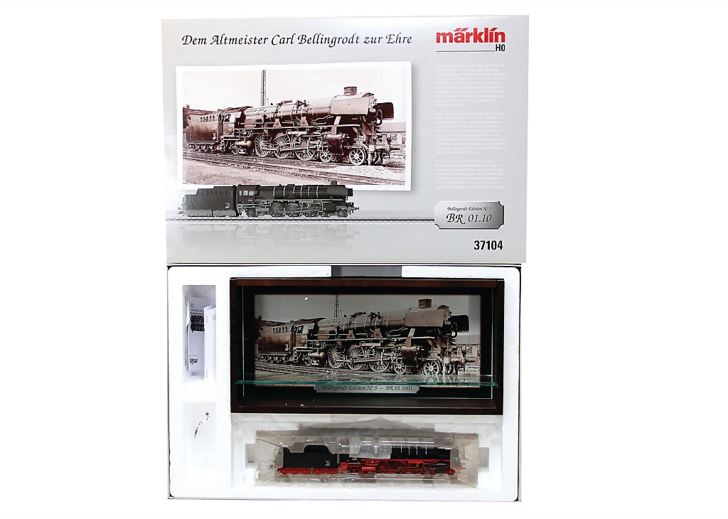 MÄRKLIN H0, 37104 "Dem Altmeister Carl Bellingrodt zu: MÄRKLIN H0, 37104 "Dem Altmeister Carl Bellingrodt zu Ehre", edition No. 5, production series 01.10 special series, as good as new, original box German Description MÄRKLIN H0, 37104 „Dem Altmeiste